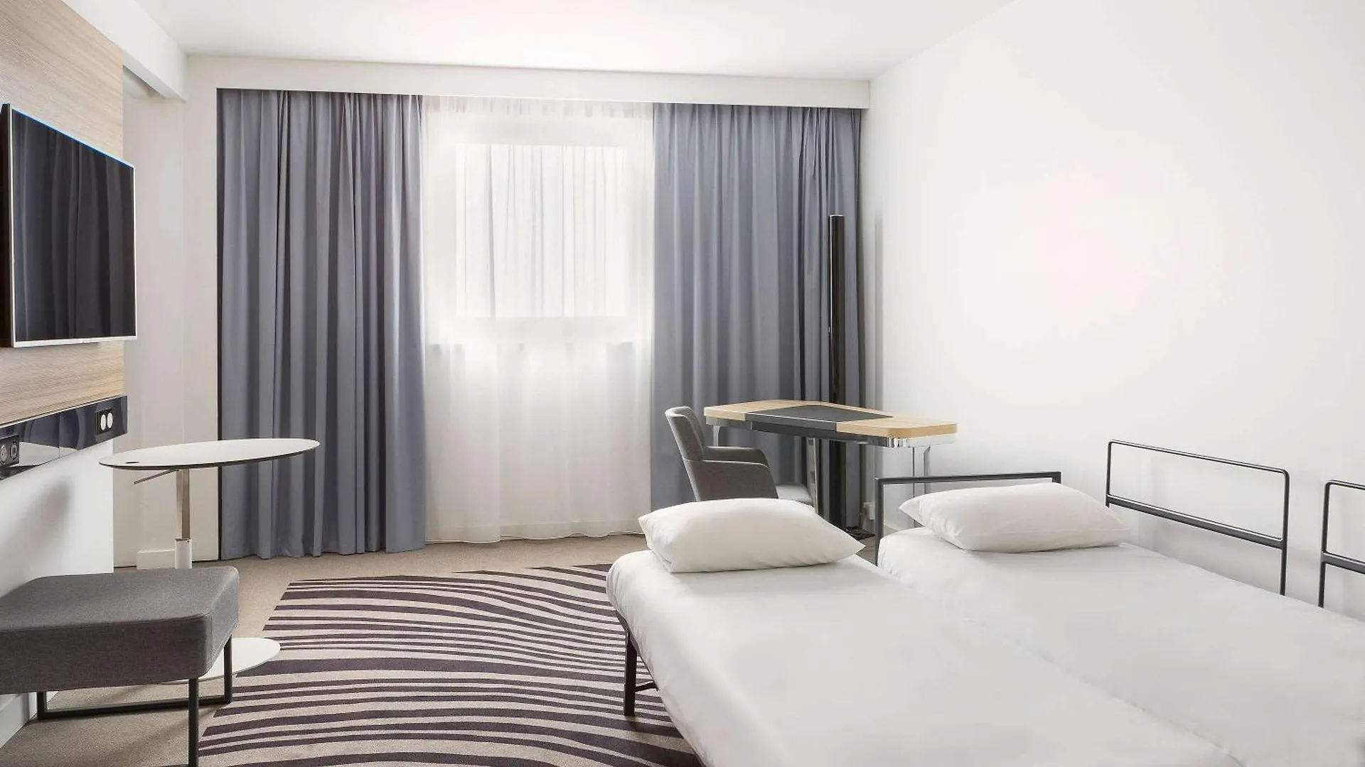 Novotel Paris Charles De Gaulle Airport Roissy-en-France 4*,