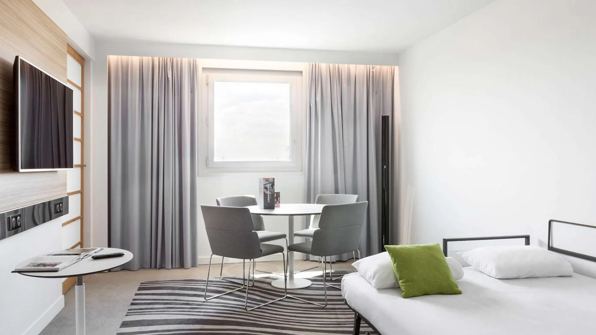 Novotel Paris Charles De Gaulle Airport Roissy-en-France 4*,